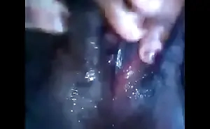 Look handy this bitch play with her pussy.